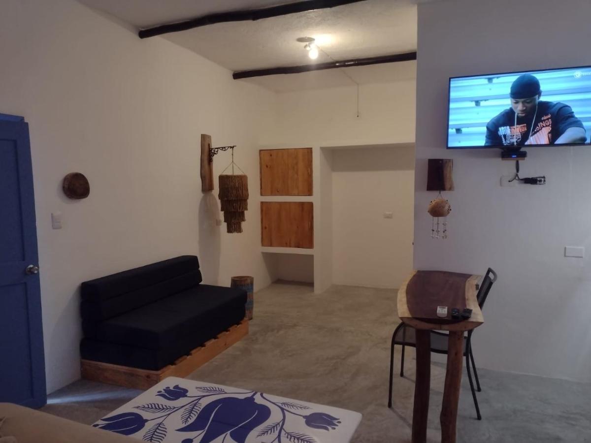 Mio Tulum Hotel Boutique المظهر الخارجي الصورة A room at the hostel