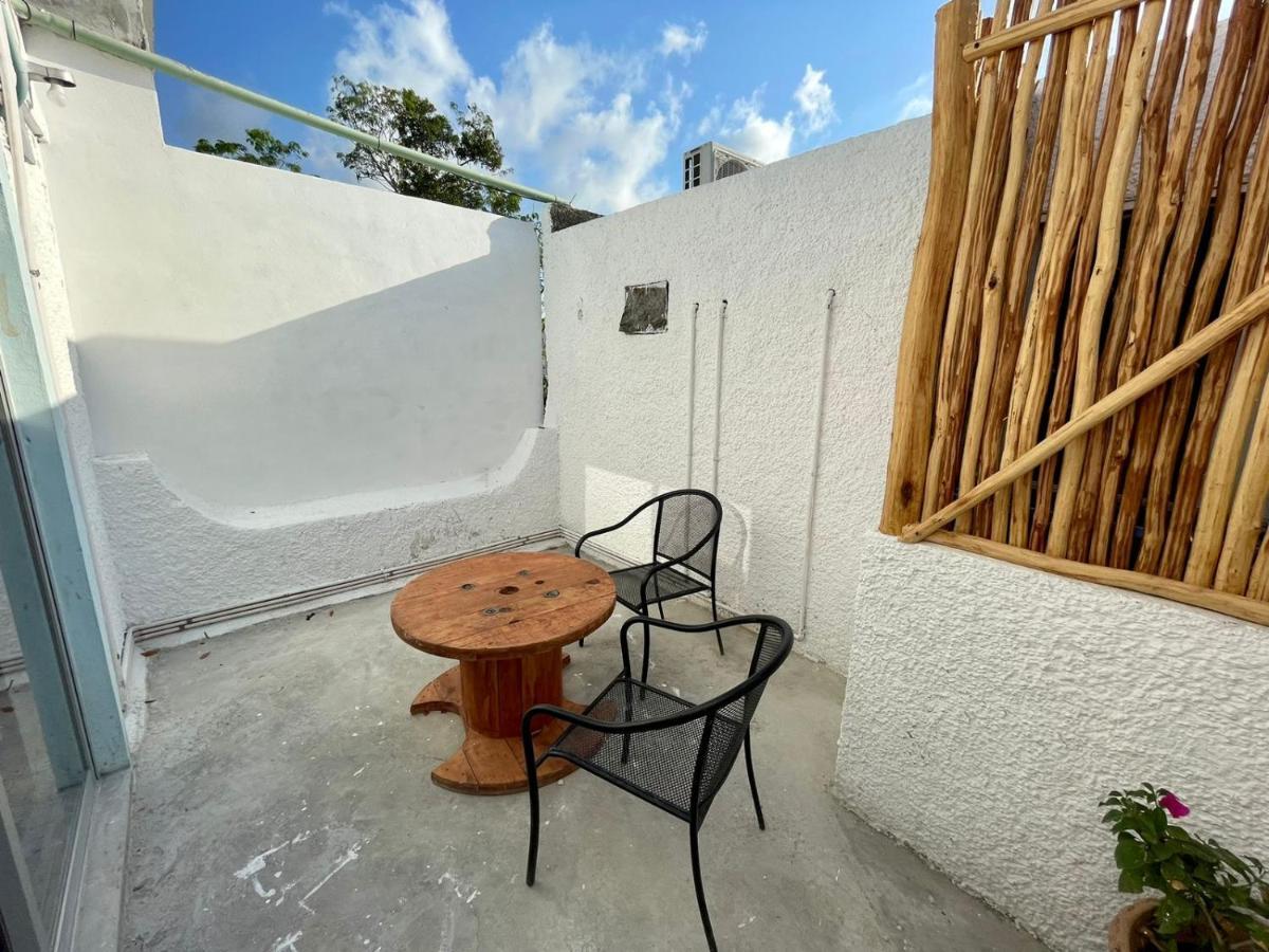 Mio Tulum Hotel Boutique المظهر الخارجي الصورة A small balcony