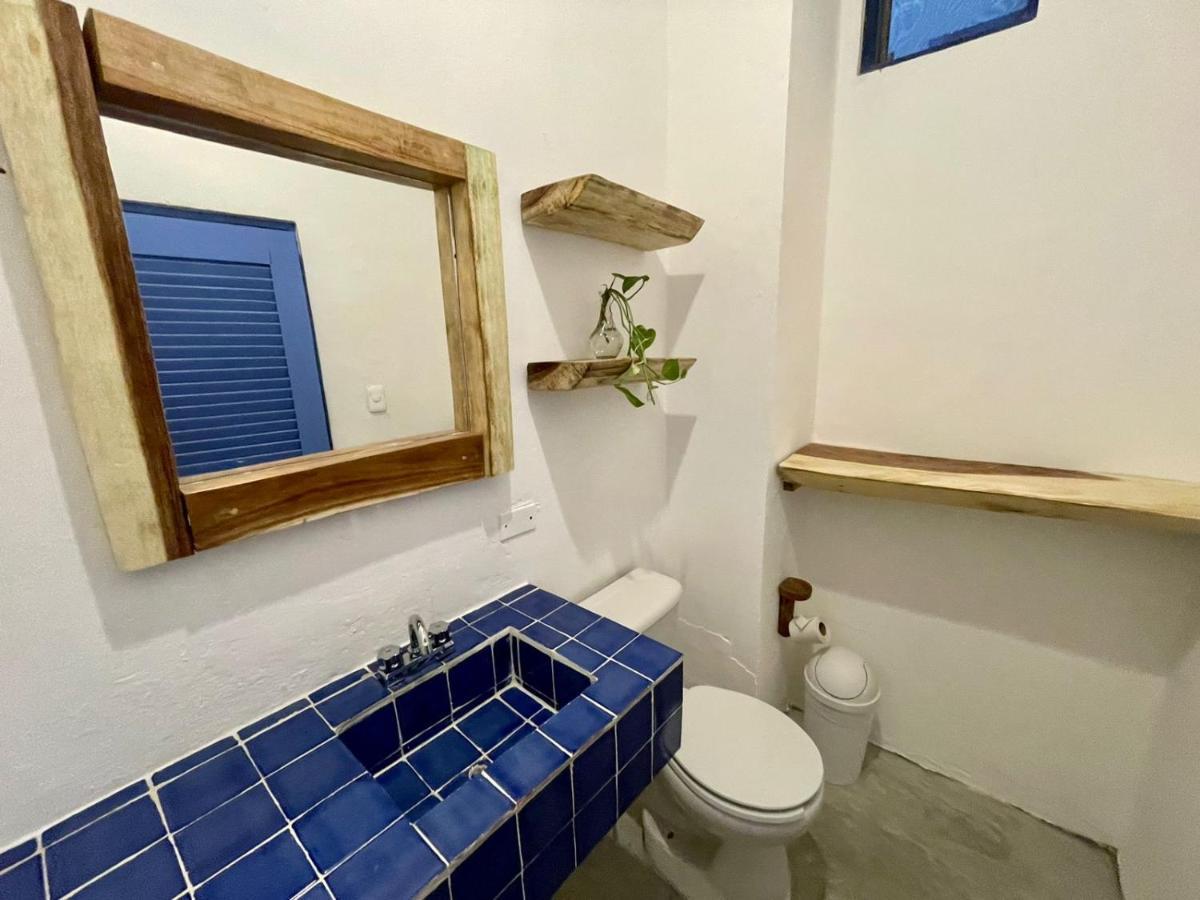 Mio Tulum Hotel Boutique المظهر الخارجي الصورة Bathroom in a home in Tulum, Mexico